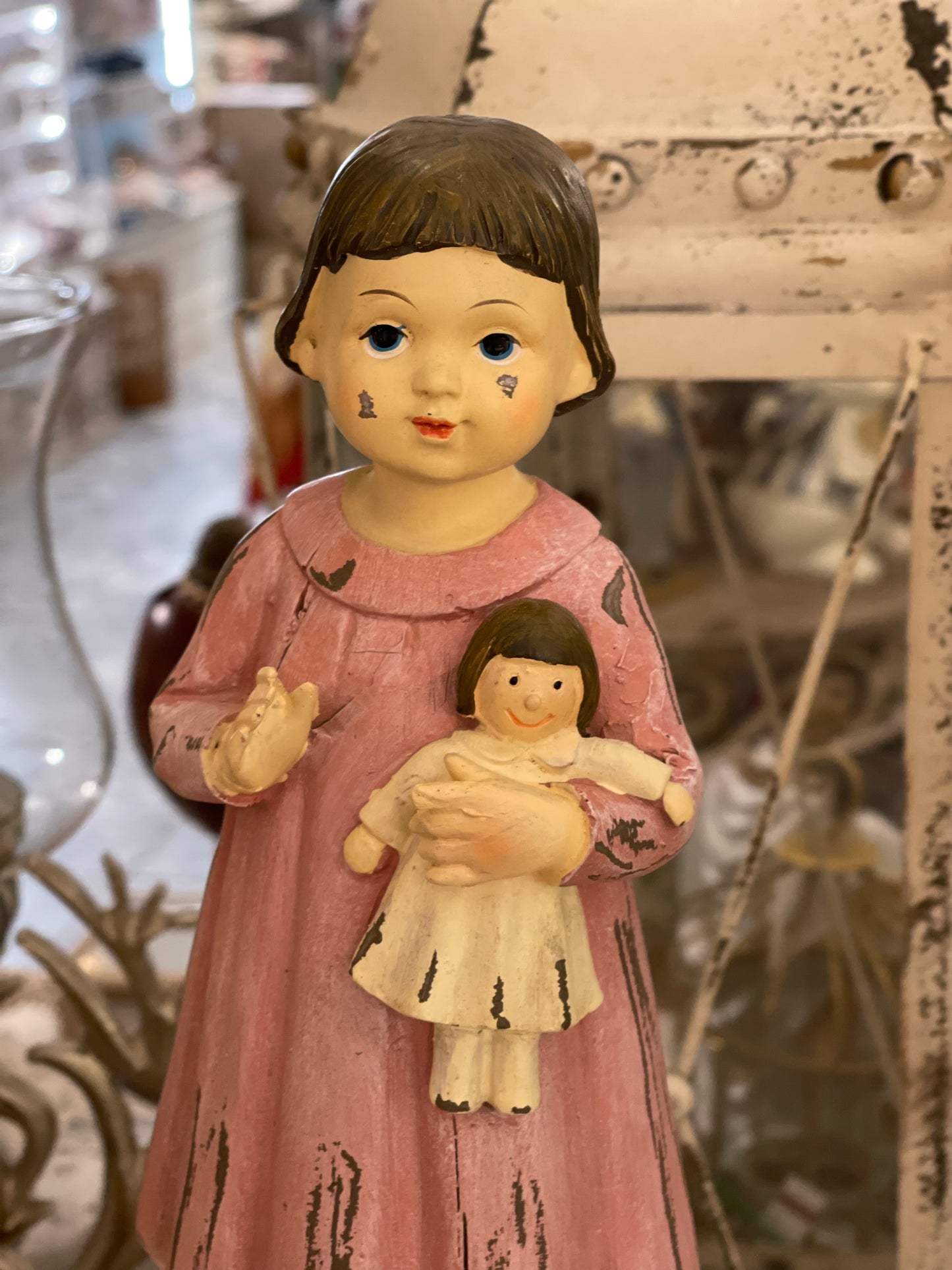 Petite Fille Victorienne avec Poupée
