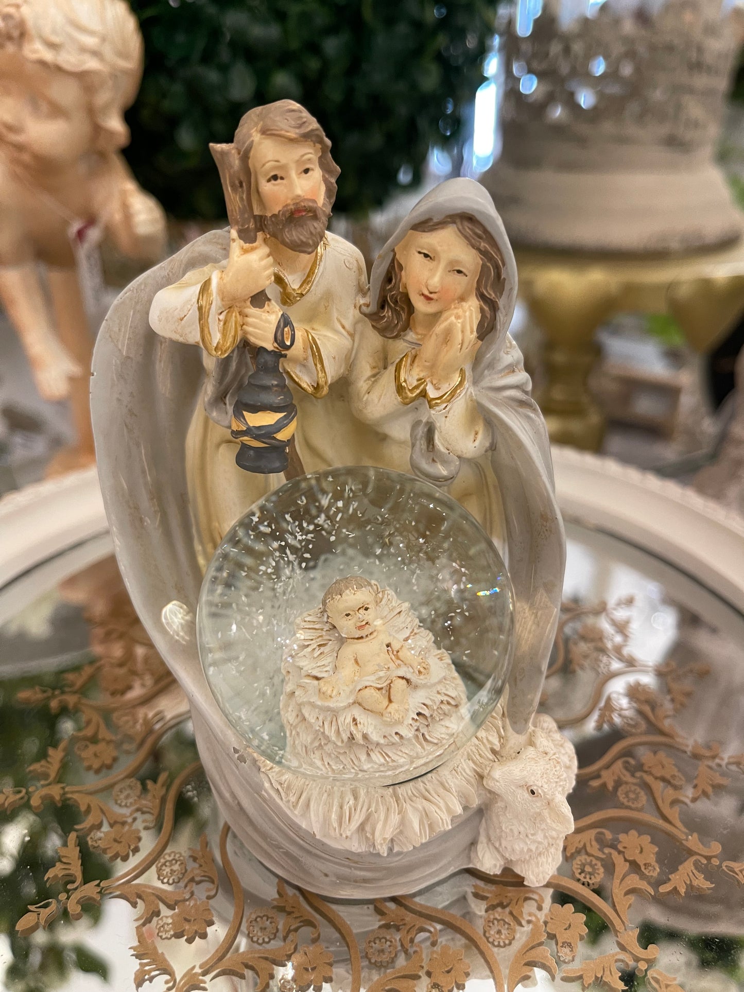 Crèche boule à neige