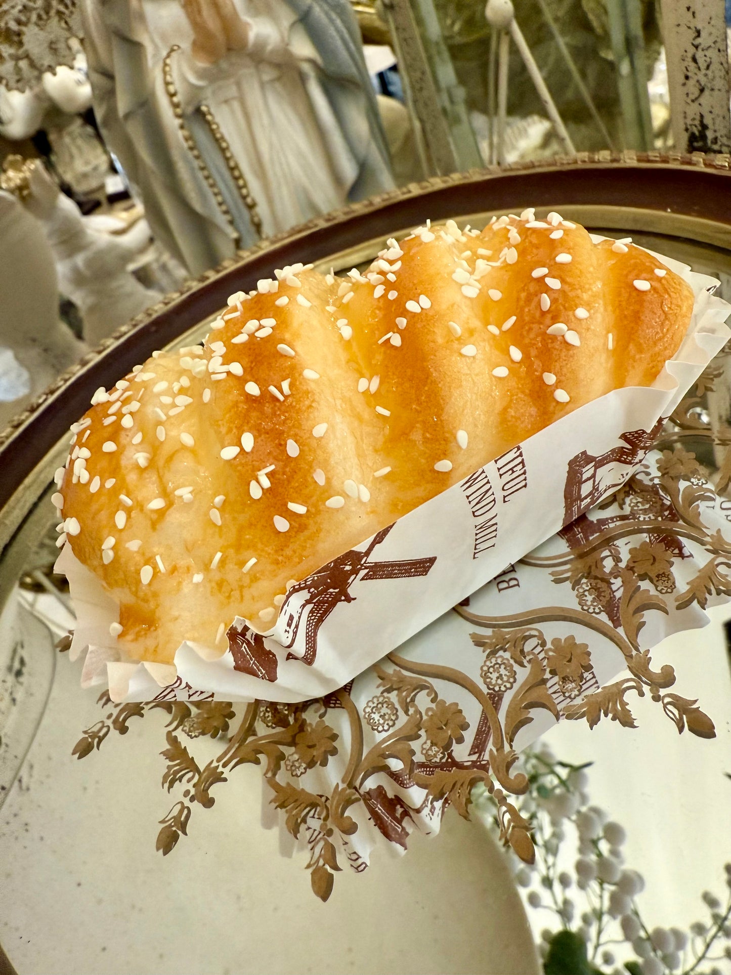 Petit Pain au Lait Décoratif