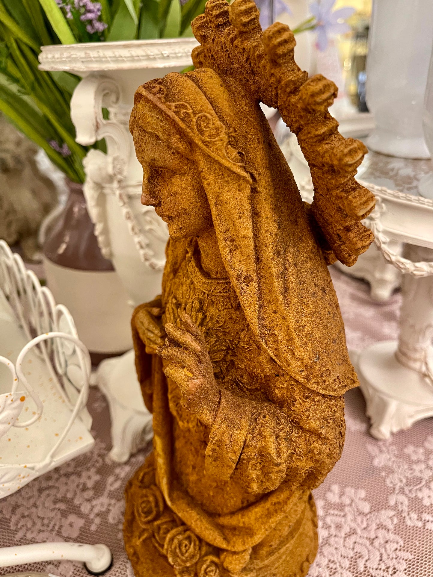 Vierge couronnée