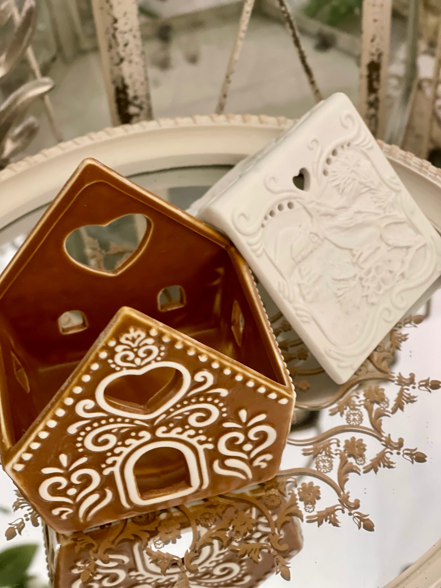 Photophore Maisonnette en Porcelaine "Douceur de Pain d'Épices"