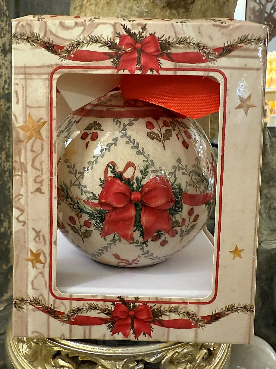 Boule de Noël en papier Blanc MariClò avec motif de souris et ruban rouge, décoration romantique shabby chic aux tons blanc, rouge et vert