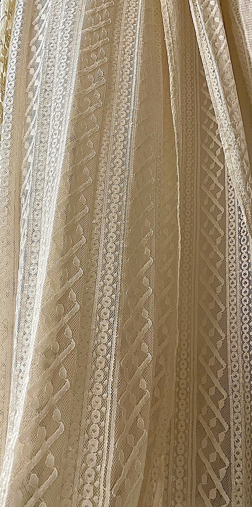 Rideau en dentelle Blanc Mariclo ivoire à nouettes, 140x290 cm, style romantique shabby chic et décoration poétique