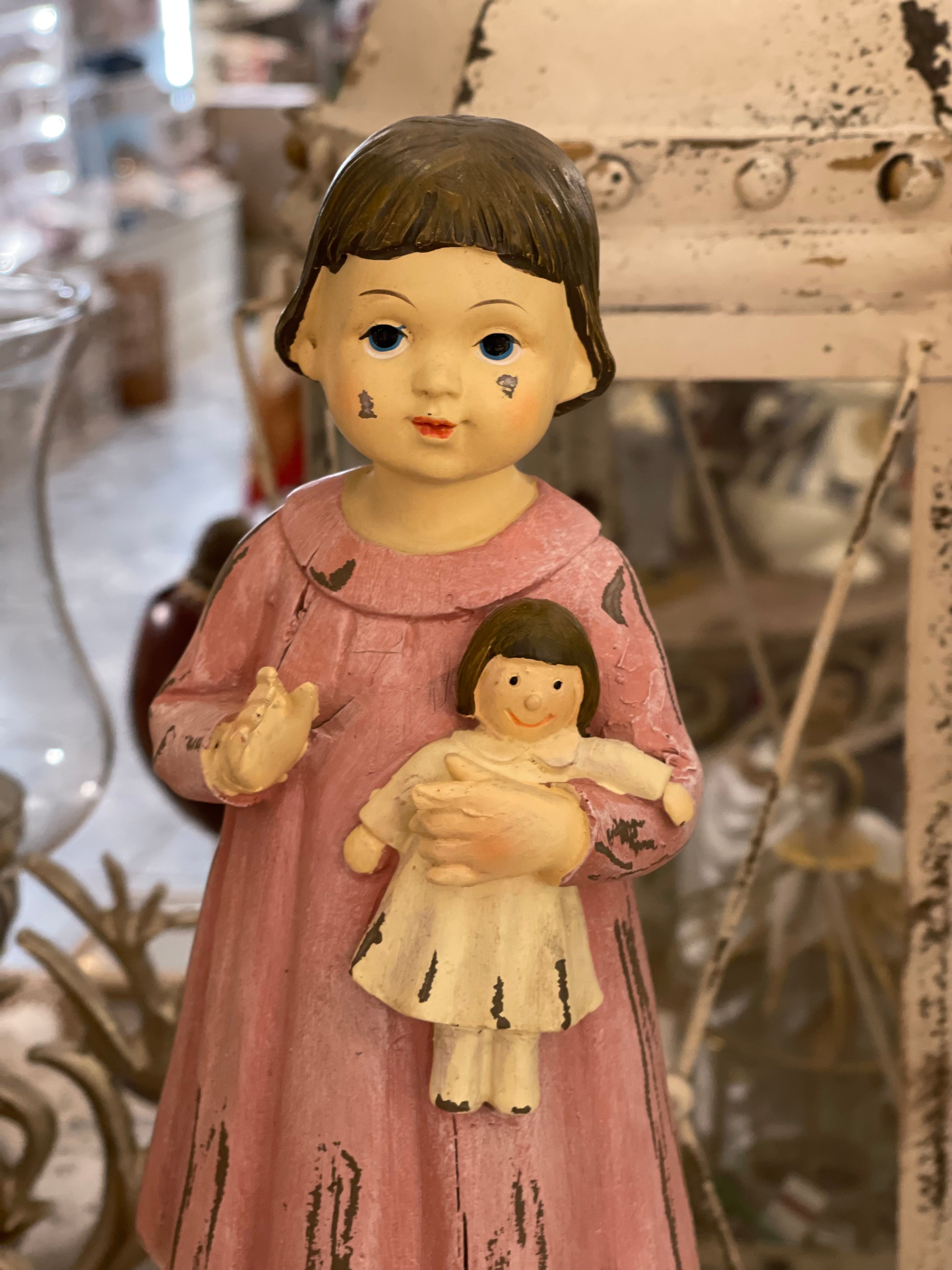 Petite Fille Victorienne avec Poupée