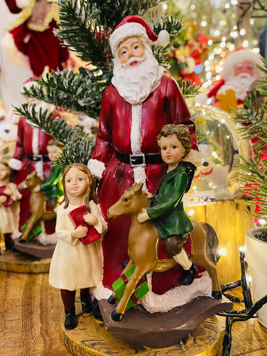 Père Noël avec enfants