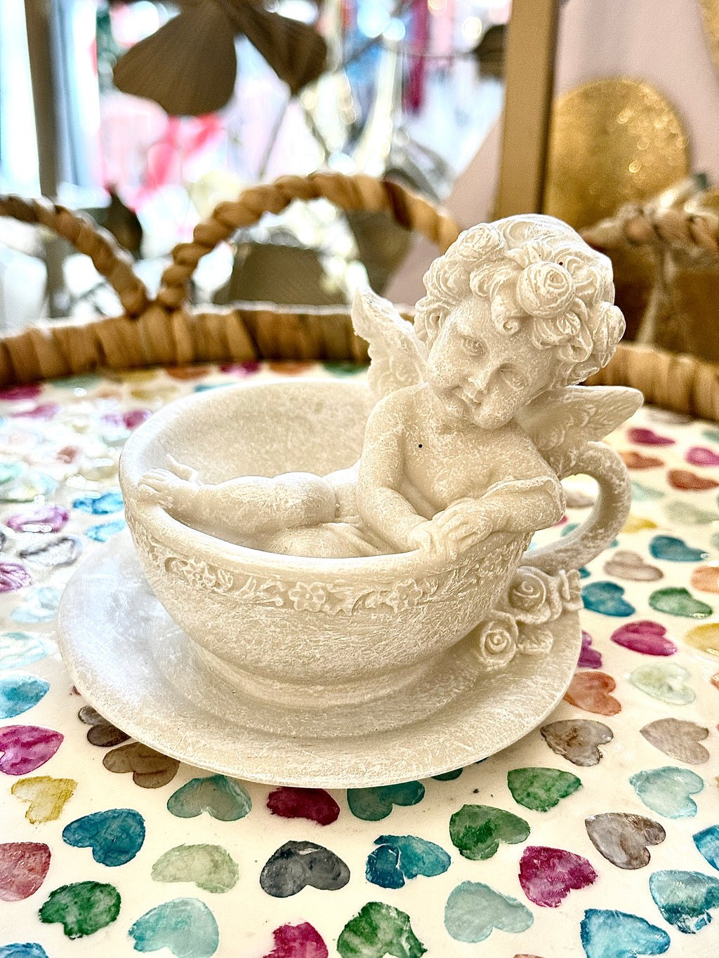 Ange Rêveur en Tasse