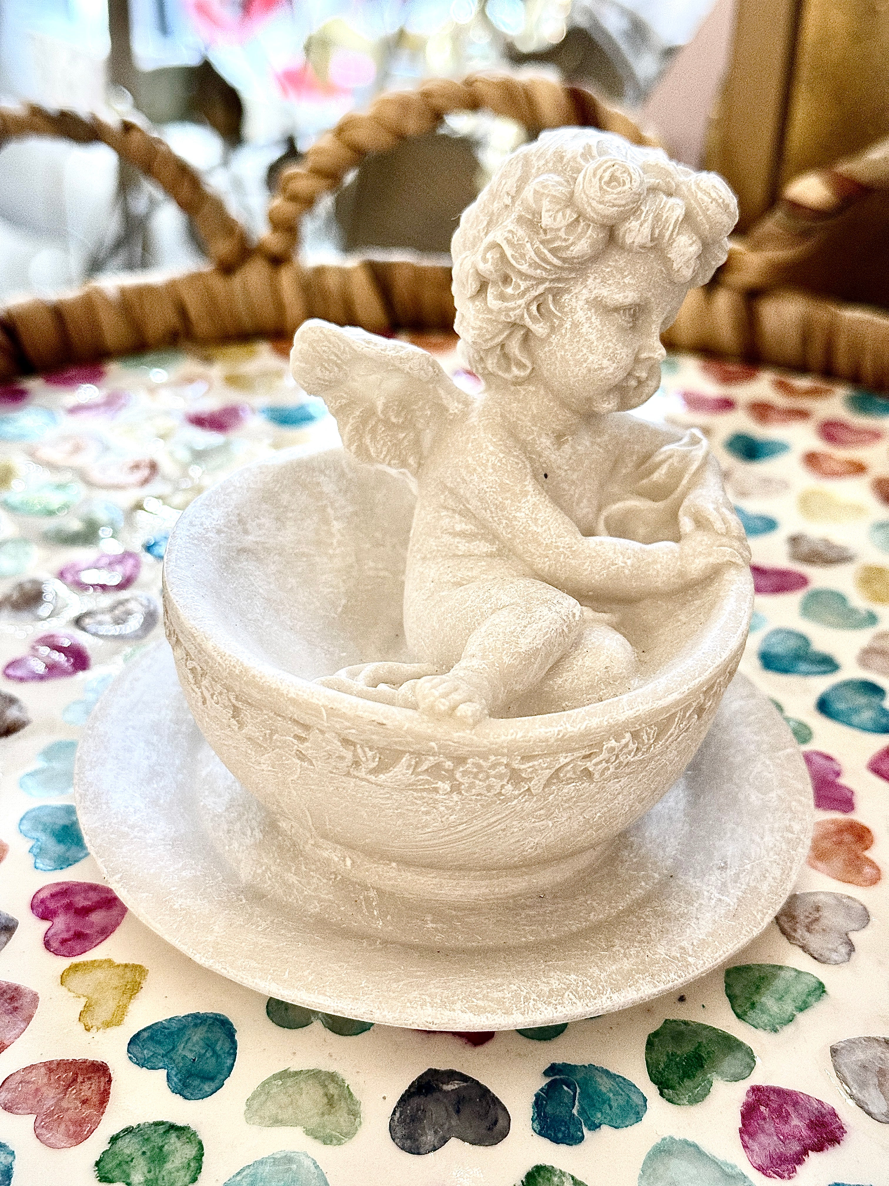 Ange Rêveur en Tasse