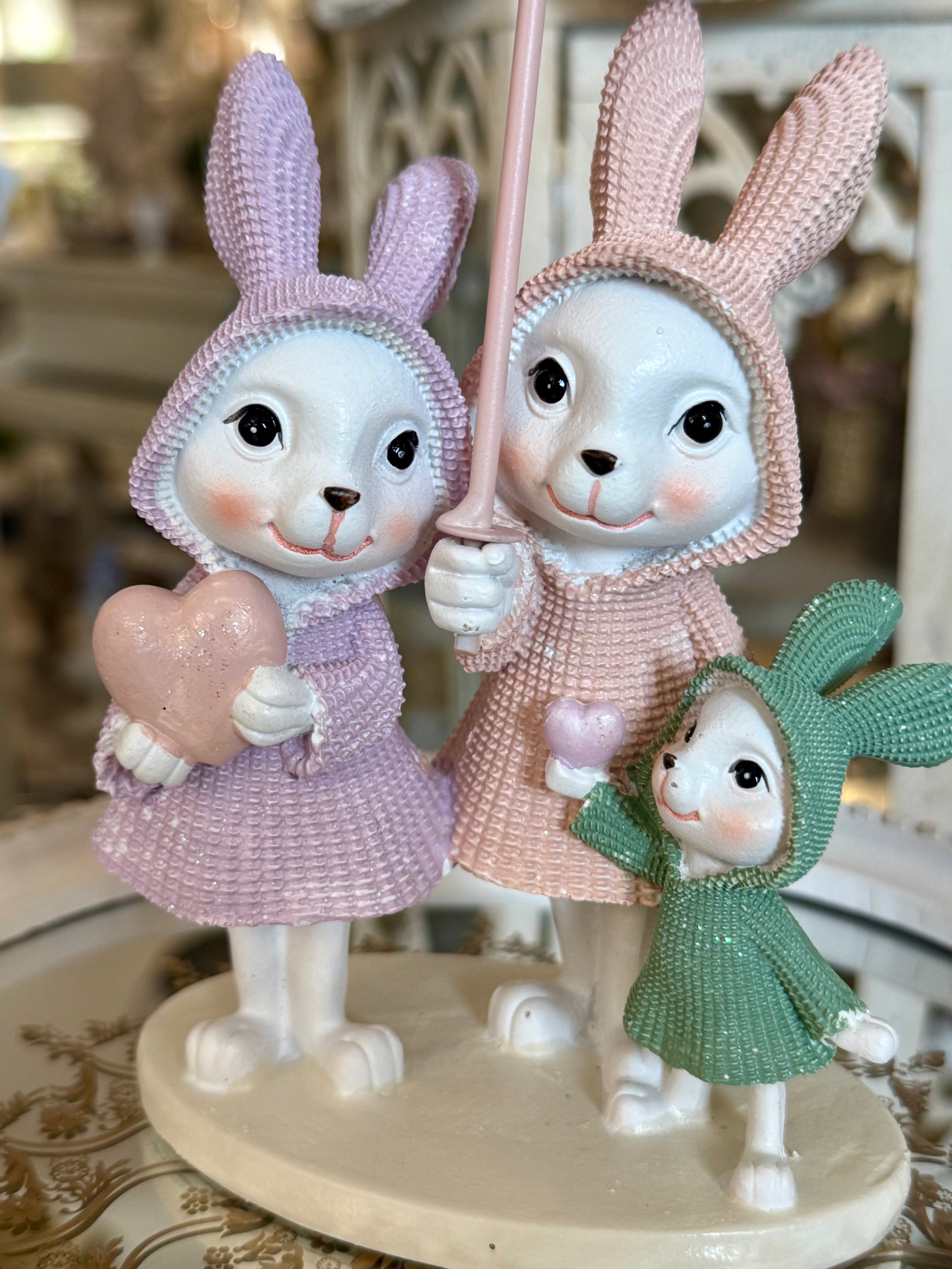 Famille Lapin sous la Pluie