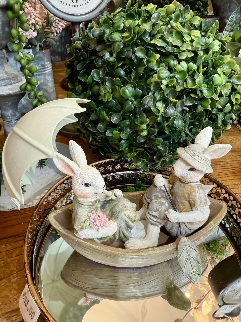 Lapins en Barque Romantique