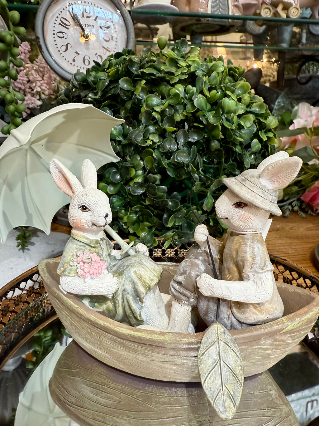 Lapins en Barque Romantique