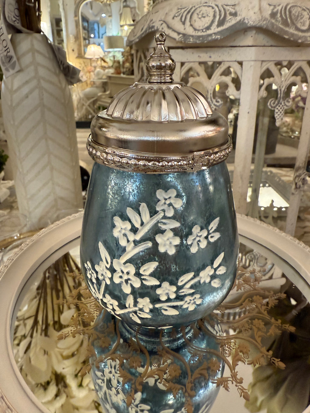 Petite Lanterne Bleue