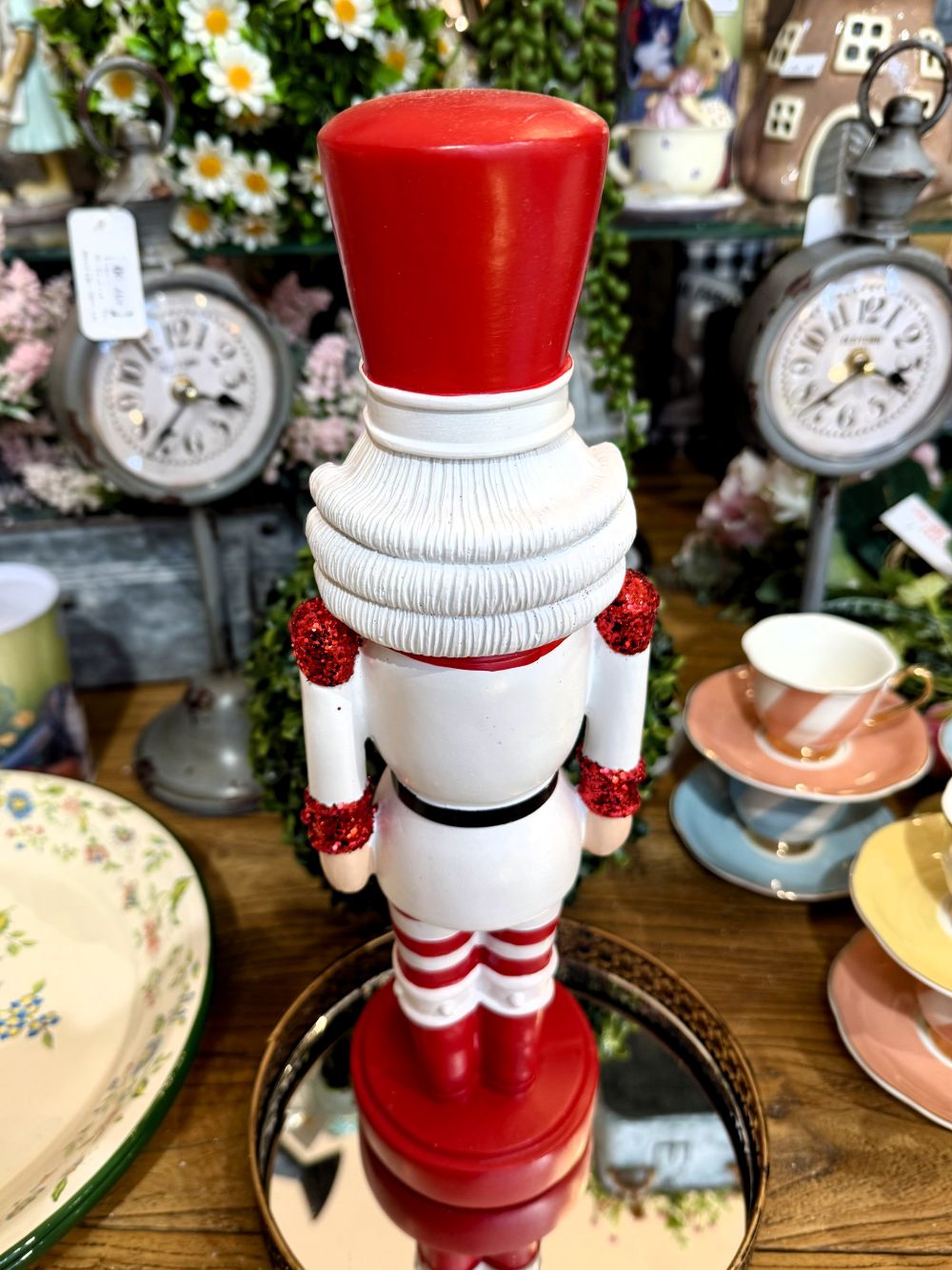 Décorations de charme style casse-noisette candy, aux couleurs festives, esprit romantique et féérique, parfaites pour une ambiance chaleureuse et raffinée