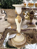 Bougeoir décoratif en résine style shabby chic, ivoire et doré, pour une ambiance romantique et élégante