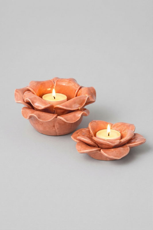 Lot de bougeoirs en forme de fleur rose en faïence, style shabby chic et décoration romantique, ambiance douce et poétique