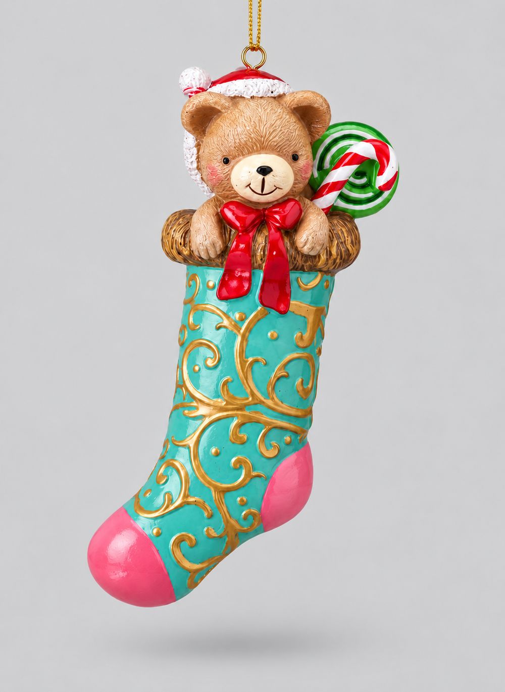 Chaussette de Noël à l’ourson turquoise et rose, vue de face sur fond gris