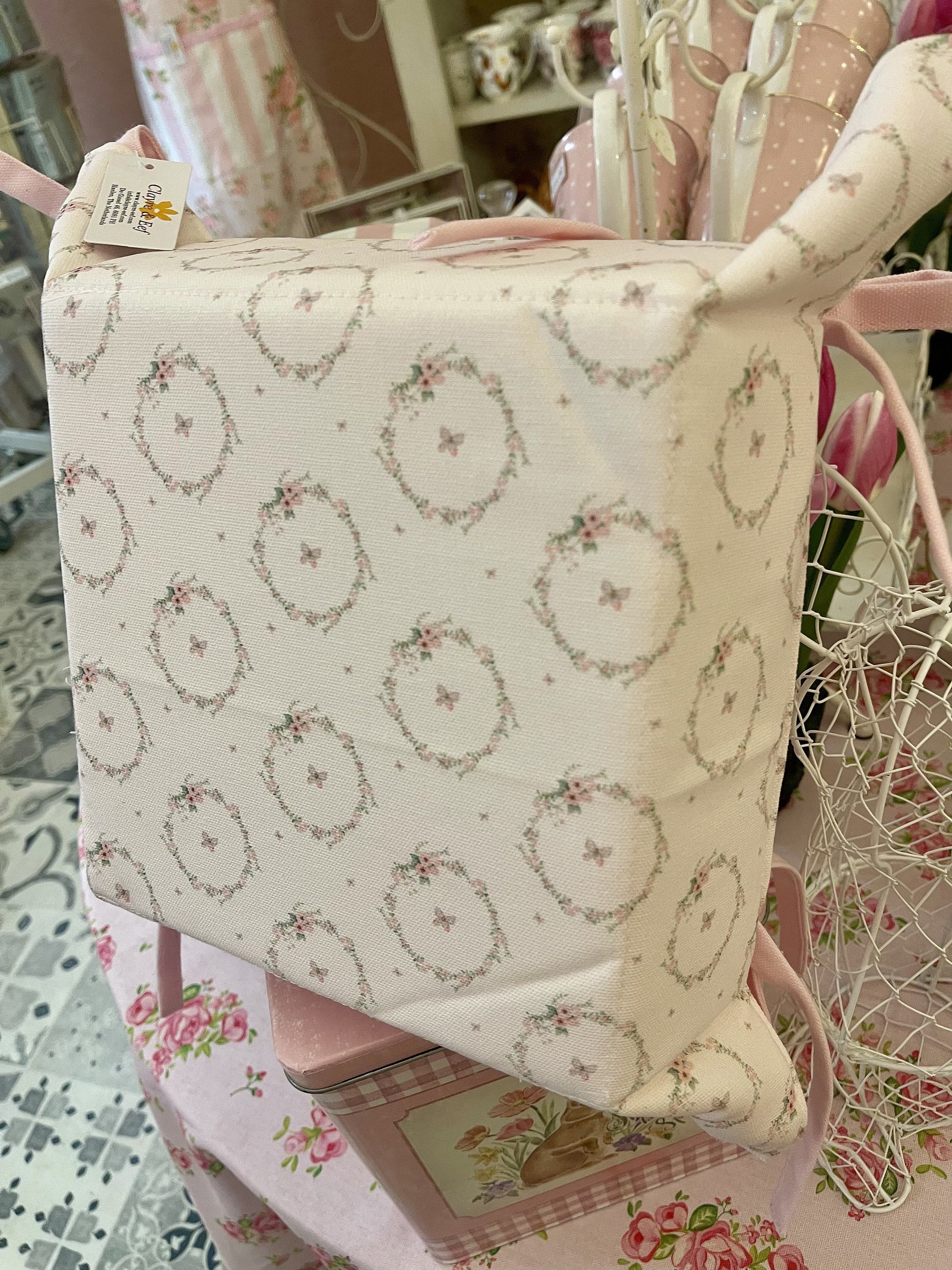 Corbeille à pain Lapinou pour décoration de table de Pâques, beige naturel et blanc doux, style shabby chic romantique et charme poétique