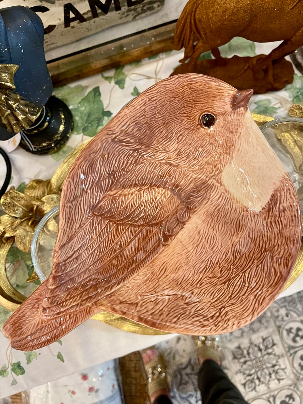 Coupelle en forme d’oiseau pour vaisselle romantique, décoration de charme aux tons doux, ambiance poétique et shabby chic