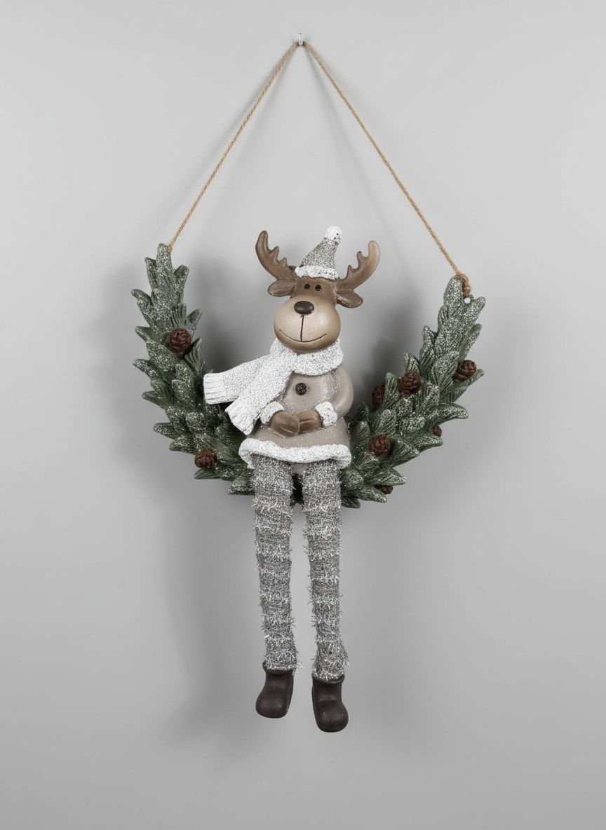 Couronne de Noël décorative avec renne argenté et feuillage givré, style charme et shabby chic, décoration féérique hivernale de 24 cm