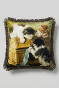 Coussin en velours Chatons de Blanc Mariclò, style shabby chic, couleurs beige et rouge, ambiance romantique et poétique