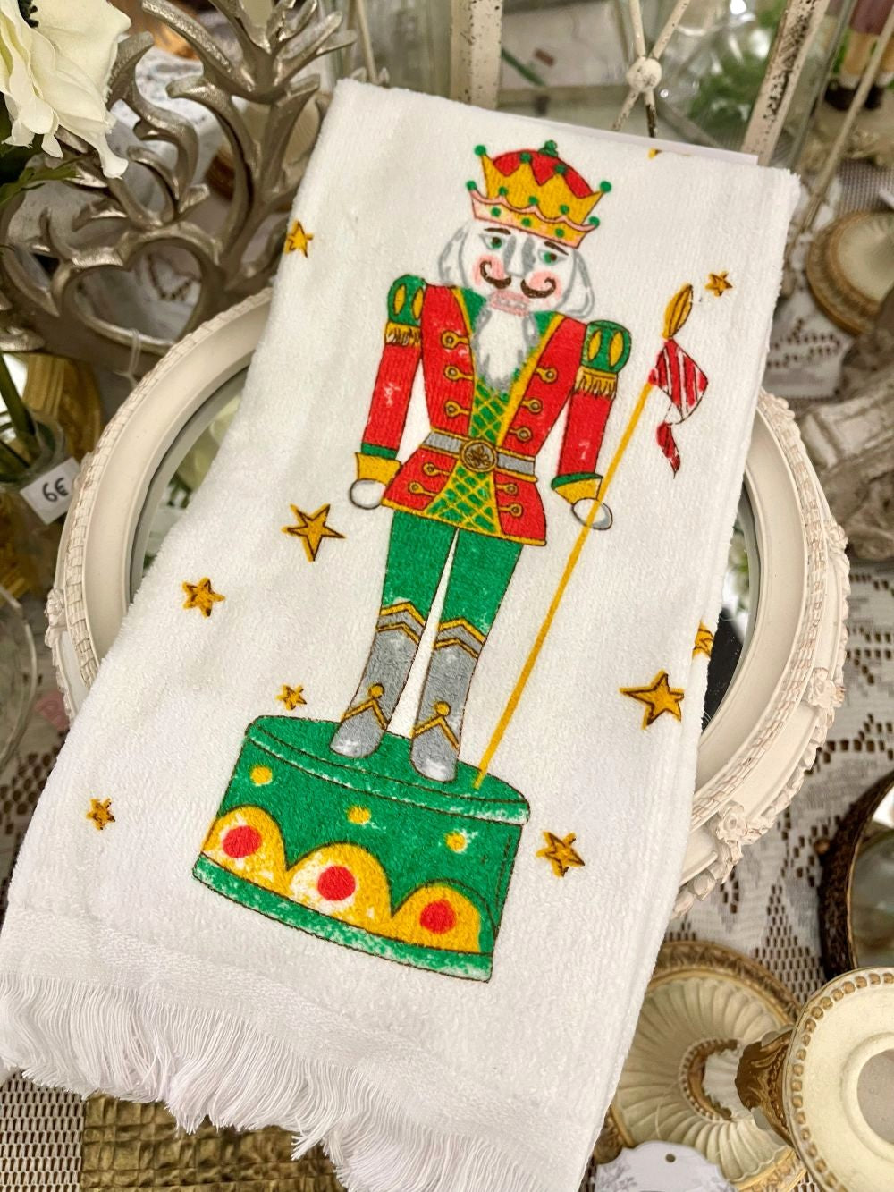 Essuie-mains en coton décoratif motif casse-noisette vert rouge et blanc, style Noël élégant et décoration shabby chic pour cuisine de charme