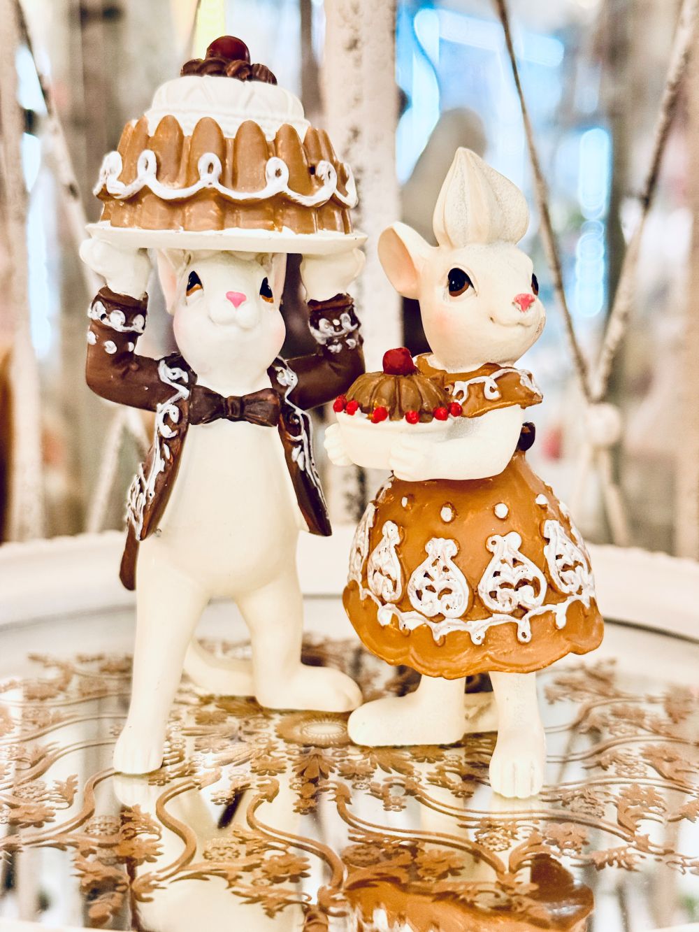 Figurines décoratives Mr et Mme Souris, couple de souris pâtissières blanc et marron, style shabby chic vintage, décor romantique et féérique
