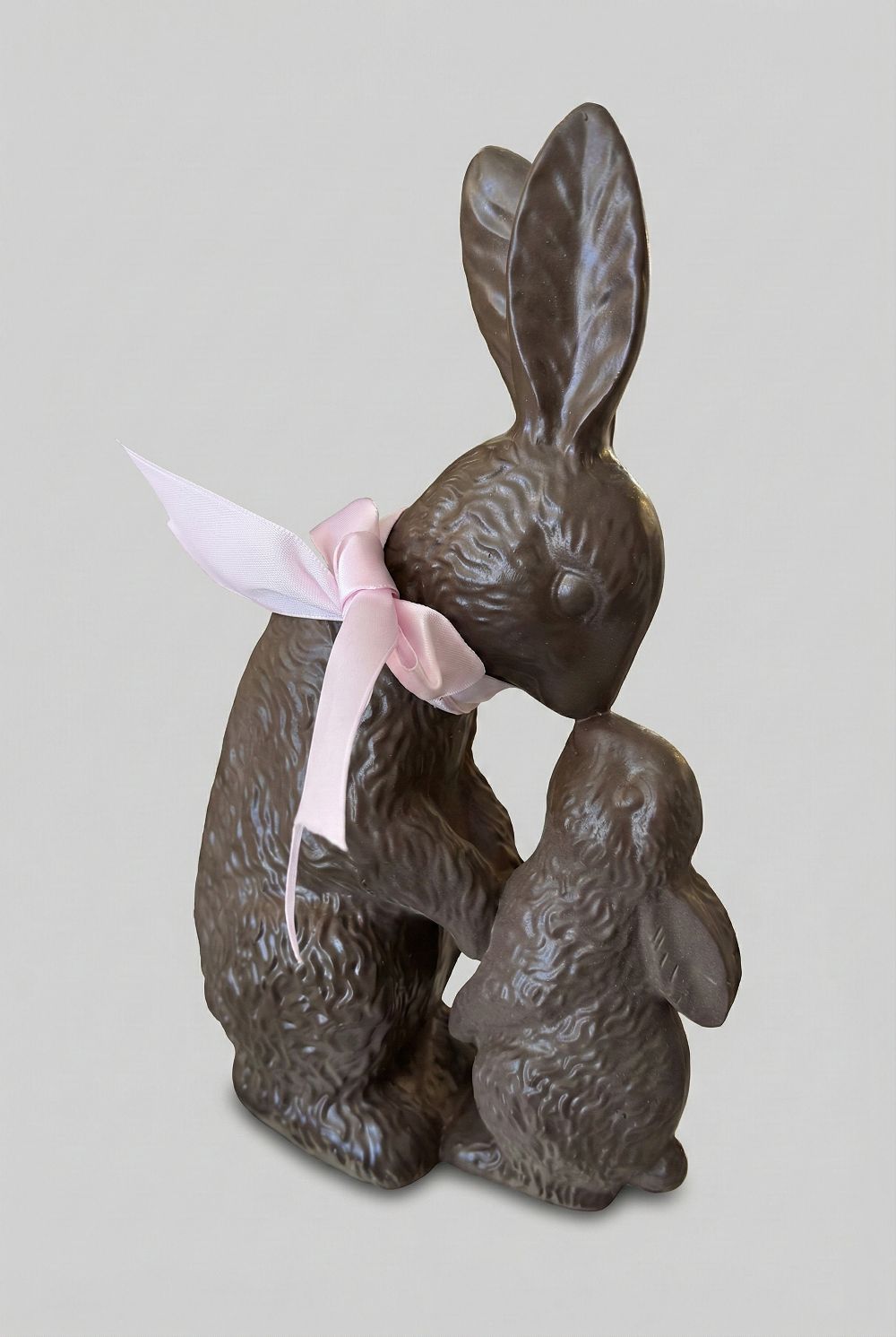 Figurine décorative lapin de 30 cm aux tons marron beige et blanc, décoration romantique et shabby chic, ambiance poétique et printanière pour intérieur de charme