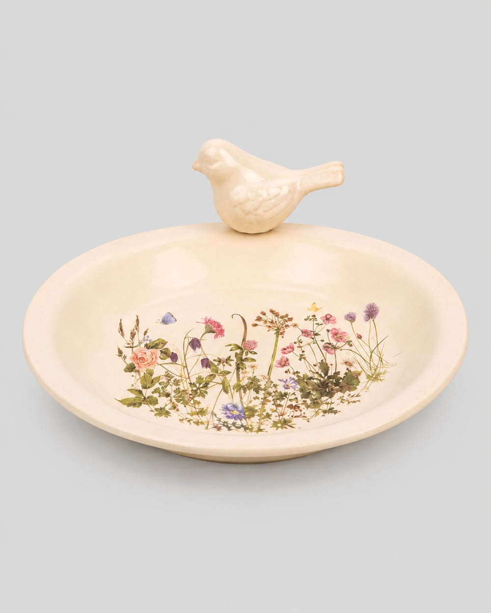 Grande coupelle fleurie de 26 cm avec petit oiseau décoratif, idéale comme mangeoire ou abreuvoir dans un jardin romantique de style shabby chic