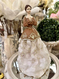 Figurine de marquise de 24 cm en style victorien, bustier brun et jupe en tissu brodé ivoire, décoration romantique, élégante et poétique