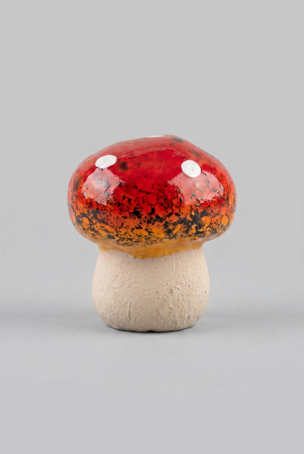 Petit champignon décoratif en terre cuite rouge et blanc pour jardin miniature, terrarium et décoration féérique de charme