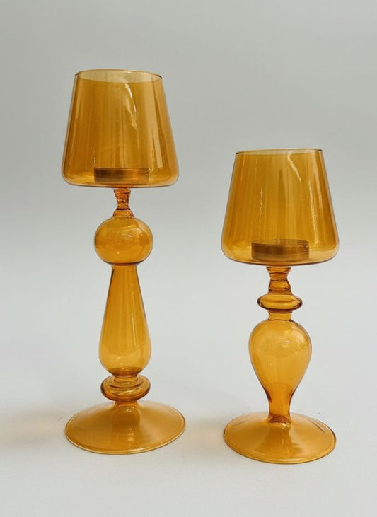 Photophore Ambre Élégance Blanc MariClò en verre ambré orange doré, grand et petit modèle, style romantique et shabby chic, lumière chaleureuse et déco de charme