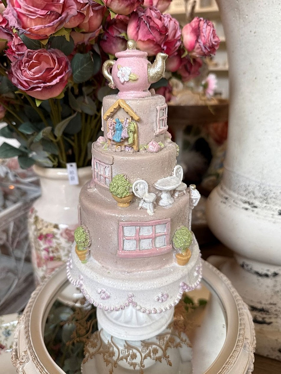 Pièce montée décorative shabby chic rose et blanc, accessoire de décoration romantique et féérique, style maison de charme, ambiance poétique