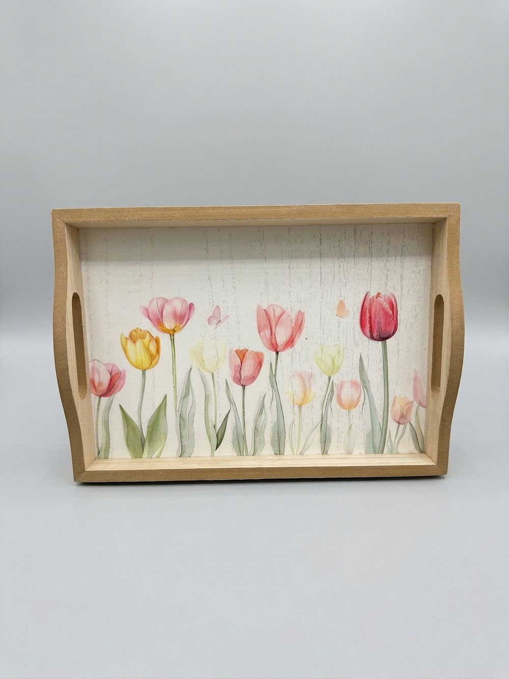 Plateau décoratif en bois naturel avec motif de tulipes roses et pastel, style shabby chic romantique, ambiance printanière douce et poétique pour décoration de charme